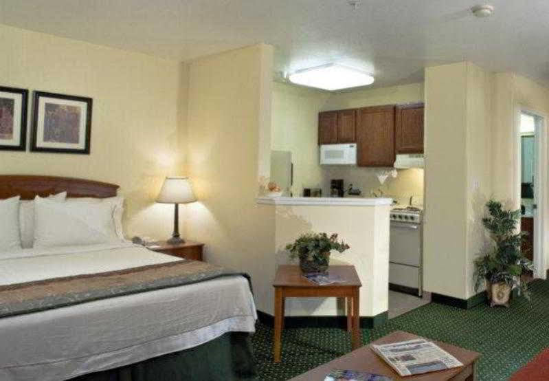 Towneplace Suites By Marriott Atlanta Kennesaw Luaran gambar